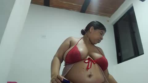 Snapshot of eve_starr83 chatting on January 25, 12:59 am eve_starr83 online show from January 25, 12:59 am