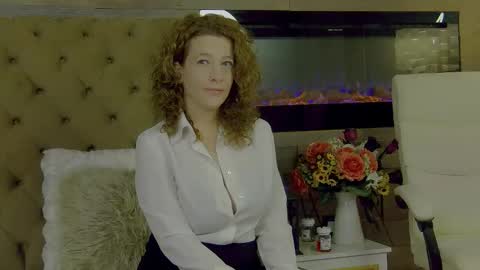 EveHamilton online show from November 14, 6:52 pm