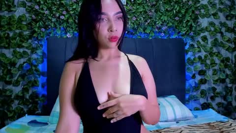 Snapshot of evelin_33 chatting on September 25, 8:39 pm E V E L I N online show from September 25, 8:39 pm