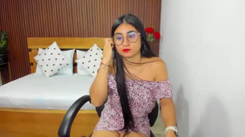 BELLA online show from December 2, 12:06 pm