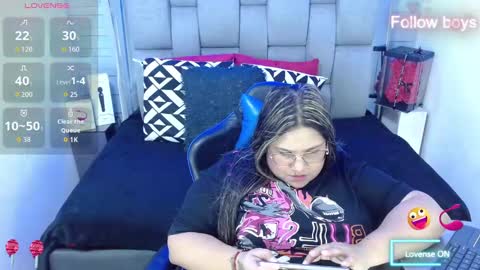 evelin zaens online show from October 17, 6:16 am