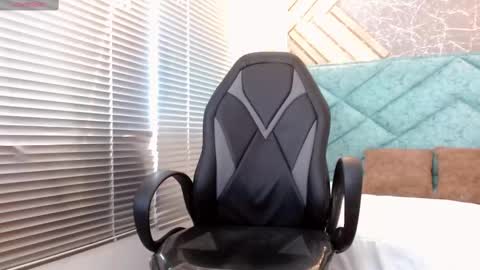 Snapshot of eveline_figeroa chatting on February 26, 7:40 pm Eveline online show from February 26, 7:40 pm