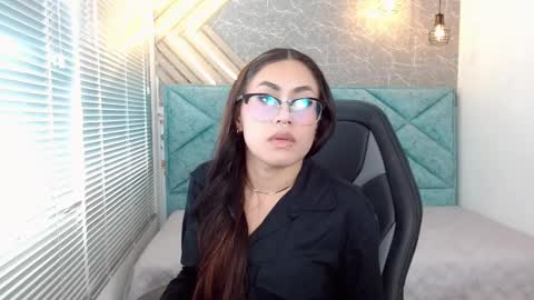 Snapshot of eveline_figeroa chatting on February 21, 7:54 pm Eveline online show from February 21, 7:54 pm