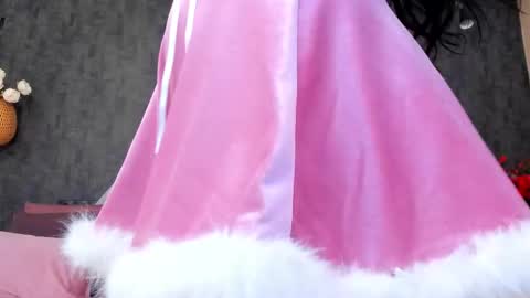 evellynereys online show from October 30, 5:21 am