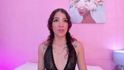 evelyn__rose1 online show from March 25, 6:22 pm
