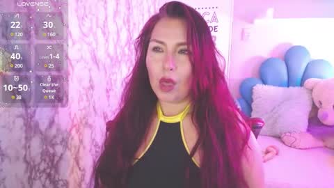 Juliana online show from December 6, 8:39 pm