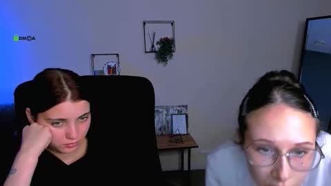 evelyn_muse online show from September 12, 7:21 pm