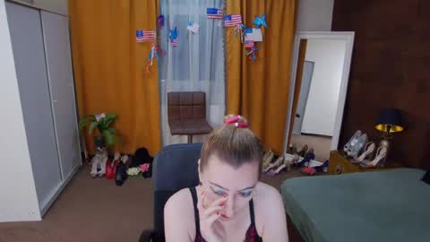 evelynreagan online show from July 24, 6:33 am