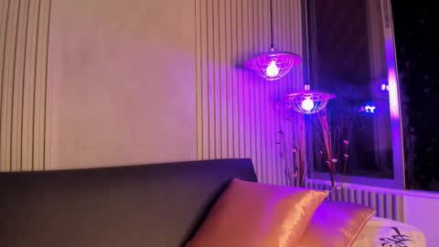 Snapshot of evelynzoe chatting on September 10, 4:01 am EvelynZoee online show from September 10, 4:01 am