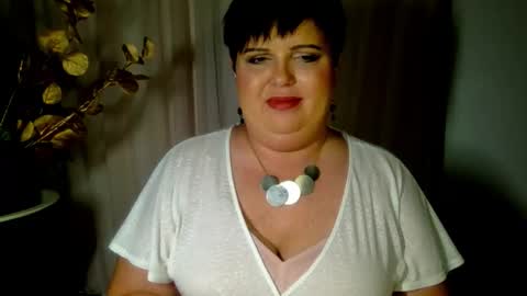EveMilf online show from September 16, 9:01 pm
