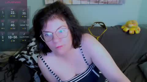 Everly online show from June 21, 5:28 pm