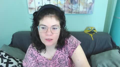 Snapshot of everly_rays chatting on February 7, 4:06 am Everly online show from February 7, 4:06 am