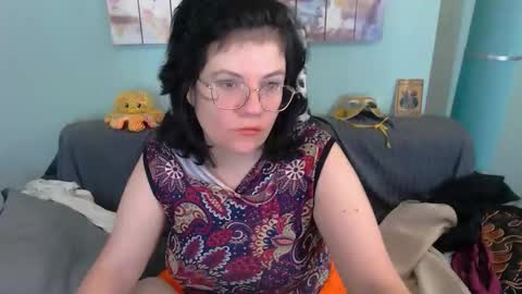 Snapshot of everly_rays chatting on September 14, 12:03 pm Everly online show from September 14, 12:03 pm