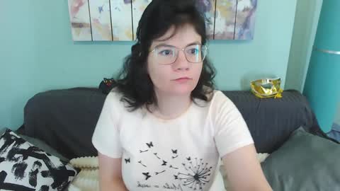 Snapshot of everly_rays chatting on January 26, 8:03 am Everly online show from January 26, 8:03 am