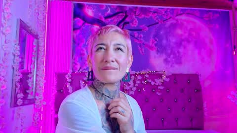 everlyn_sexx online show from February 18, 1:10 pm