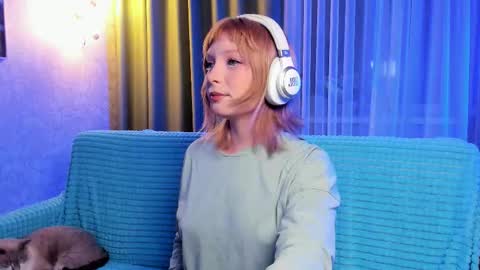 Forget me not eve on CB online show from October 28, 6:03 pm