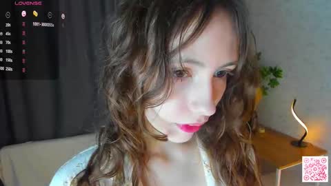 Naomi online show from October 17, 6:22 pm