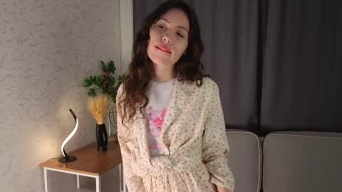 Naomi online show from November 5, 4:18 am