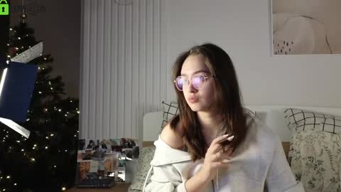 evi_woow online show from January 14, 12:11 am