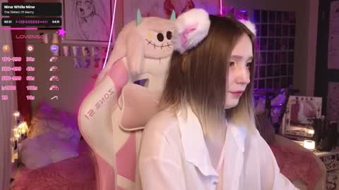 Evie online show from November 13, 11:48 pm