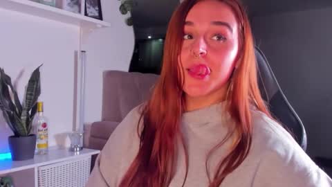 EVY online show from February 10, 4:37 am