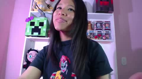 Snapshot of evybubbles_ chatting on September 12, 6:26 pm Im Evy online show from September 12, 6:26 pm