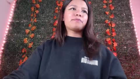 Im Evy online show from March 24, 4:23 pm