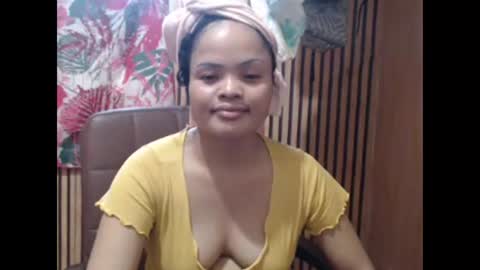 Snapshot of exotic_asian69 chatting on October 21, 2:59 am exotic_asian69 online show from October 21, 2:59 am