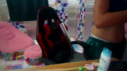 expensive_ruby online show from May 21, 10:35 am