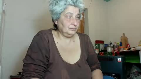 Snapshot of exquisitemature chatting on January 27, 10:06 am ExquisiteMature online show from January 27, 10:06 am