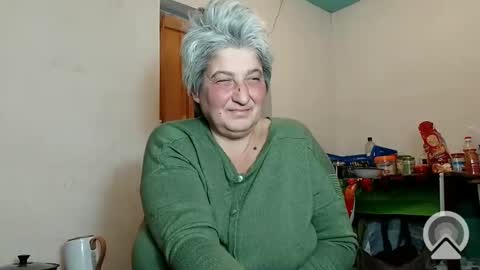 Snapshot of exquisitemature chatting on January 1, 6:59 pm ExquisiteMature online show from January 1, 6:59 pm
