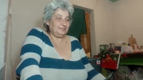 Snapshot of exquisitemature chatting on February 22, 3:21 pm ExquisiteMature online show from February 22, 3:21 pm