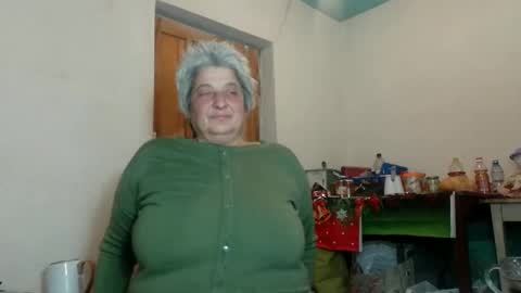 Snapshot of exquisitemature chatting on January 6, 9:22 pm ExquisiteMature online show from January 6, 9:22 pm