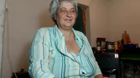 Snapshot of exquisitemature chatting on February 1, 5:16 pm ExquisiteMature online show from February 1, 5:16 pm