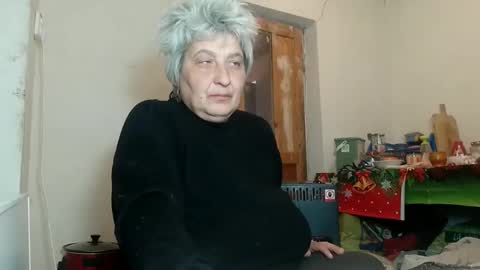 Snapshot of exquisitemature chatting on February 20, 9:11 am ExquisiteMature online show from February 20, 9:11 am