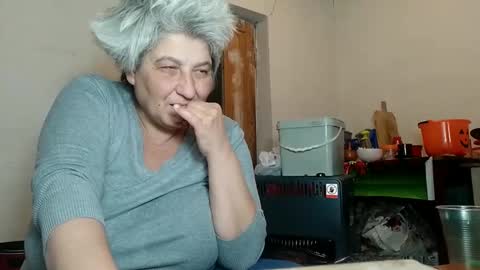 Snapshot of exquisitemature chatting on February 18, 4:15 am ExquisiteMature online show from February 18, 4:15 am