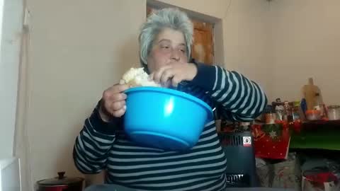 Snapshot of exquisitemature chatting on January 21, 10:30 pm ExquisiteMature online show from January 21, 10:30 pm