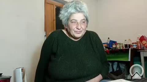 Snapshot of exquisitemature chatting on January 2, 9:28 pm ExquisiteMature online show from January 2, 9:28 pm