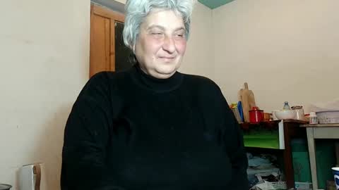 Snapshot of exquisitemature chatting on February 6, 4:58 pm ExquisiteMature online show from February 6, 4:58 pm