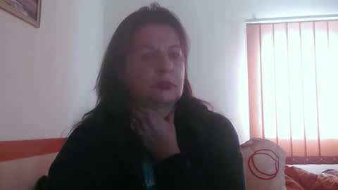 Snapshot of extasymature chatting on October 9, 11:36 am ExtasyMature online show from October 9, 11:36 am