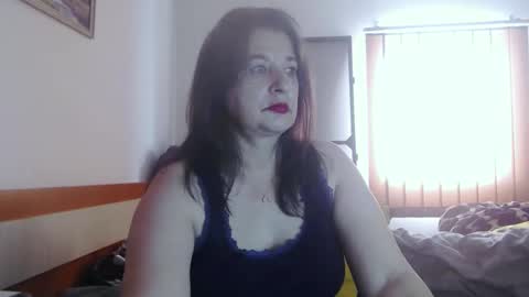 Snapshot of extasymature chatting on October 31, 11:47 am ExtasyMature online show from October 31, 11:47 am