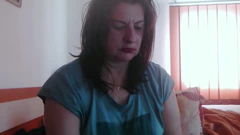 Snapshot of extasymature chatting on October 1, 10:42 am ExtasyMature online show from October 1, 10:42 am