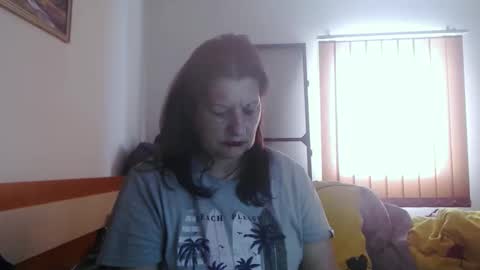 Snapshot of extasymature chatting on October 29, 11:25 am ExtasyMature online show from October 29, 11:25 am