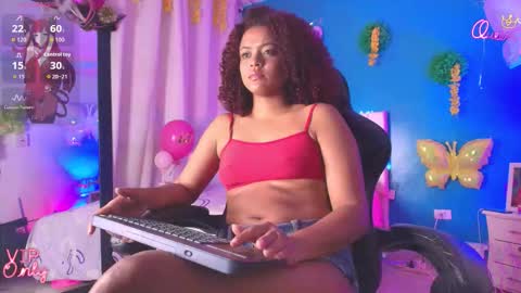 eylend_lisboa_ online show from January 19, 1:29 pm