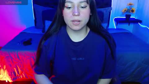 Snapshot of eymmy_24 chatting on September 26, 2:53 am eymmy_24 online show from September 26, 2:53 am