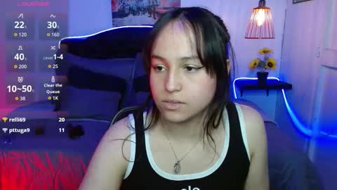 Snapshot of eymmy_24 chatting on October 6, 7:47 am eymmy_24 online show from October 6, 7:47 am