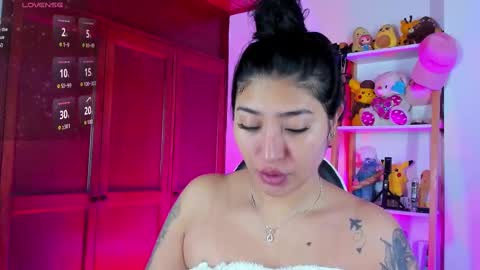 Emily online show from September 26, 2:47 pm