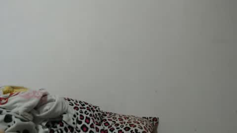 eyshaexotii online show from December 14, 3:23 am