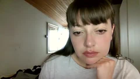 Aimee online show from February 14, 4:31 pm