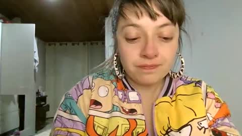 Aimee online show from December 7, 8:33 am